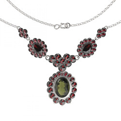 BG stříbrný náhrdelník s kameny: český granát a vltavín porhodiováno 515