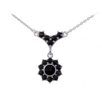 BG stříbrný náhrdelník s přírodním granátem z Čech porhodiováno 352