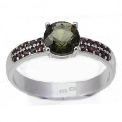BG stříbrný prsten s přírodním granátem a vltavínem porhodiováno 727I